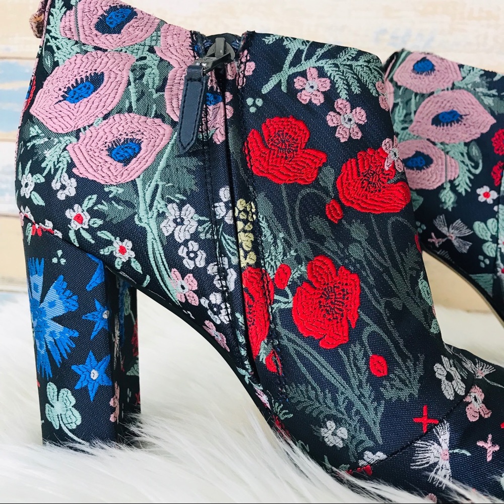 Sam Edelman • Cambell Floral Brocade Booties - Picture 3 of 8